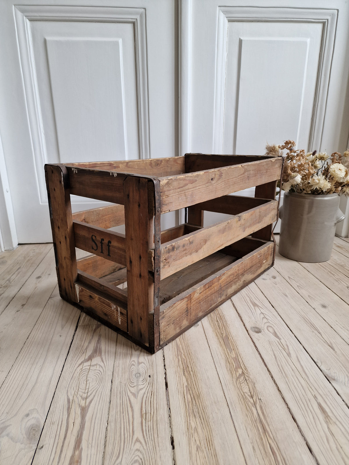 Sinebrychoff bottle basket