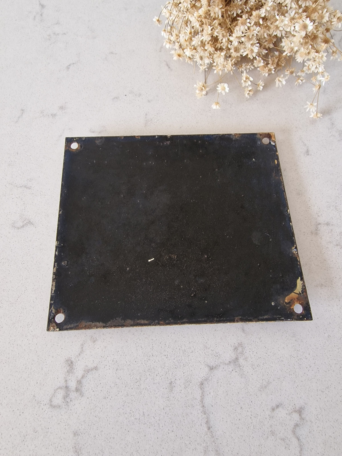 Enamel sign no. 25