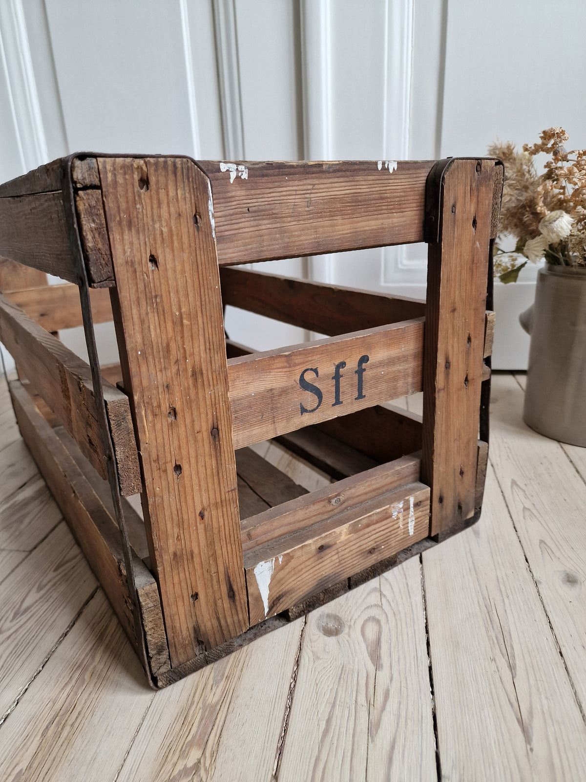 Sinebrychoff bottle basket