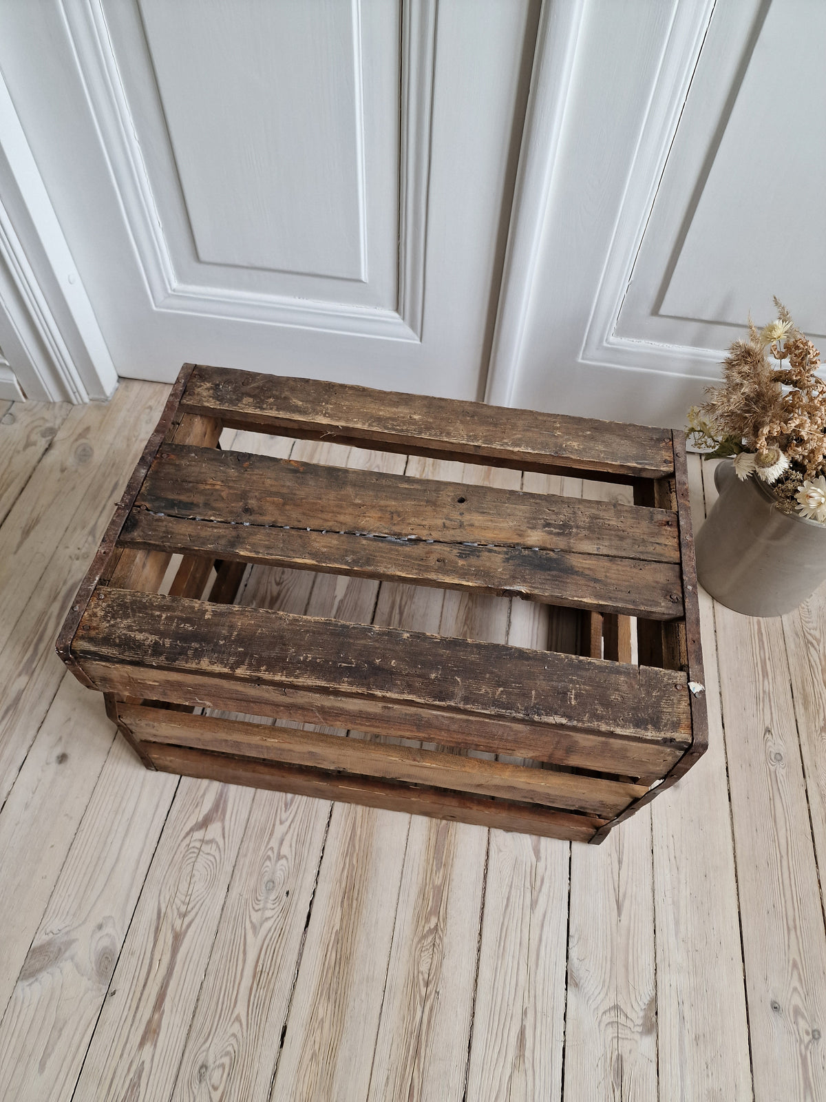 Sinebrychoff bottle basket