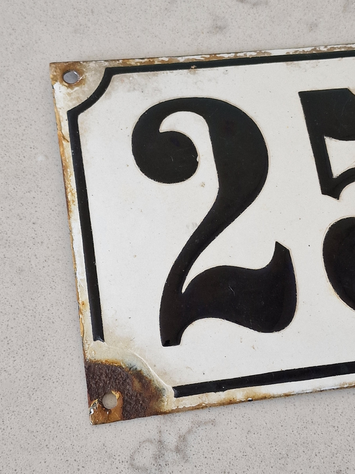 Enamel sign no. 25