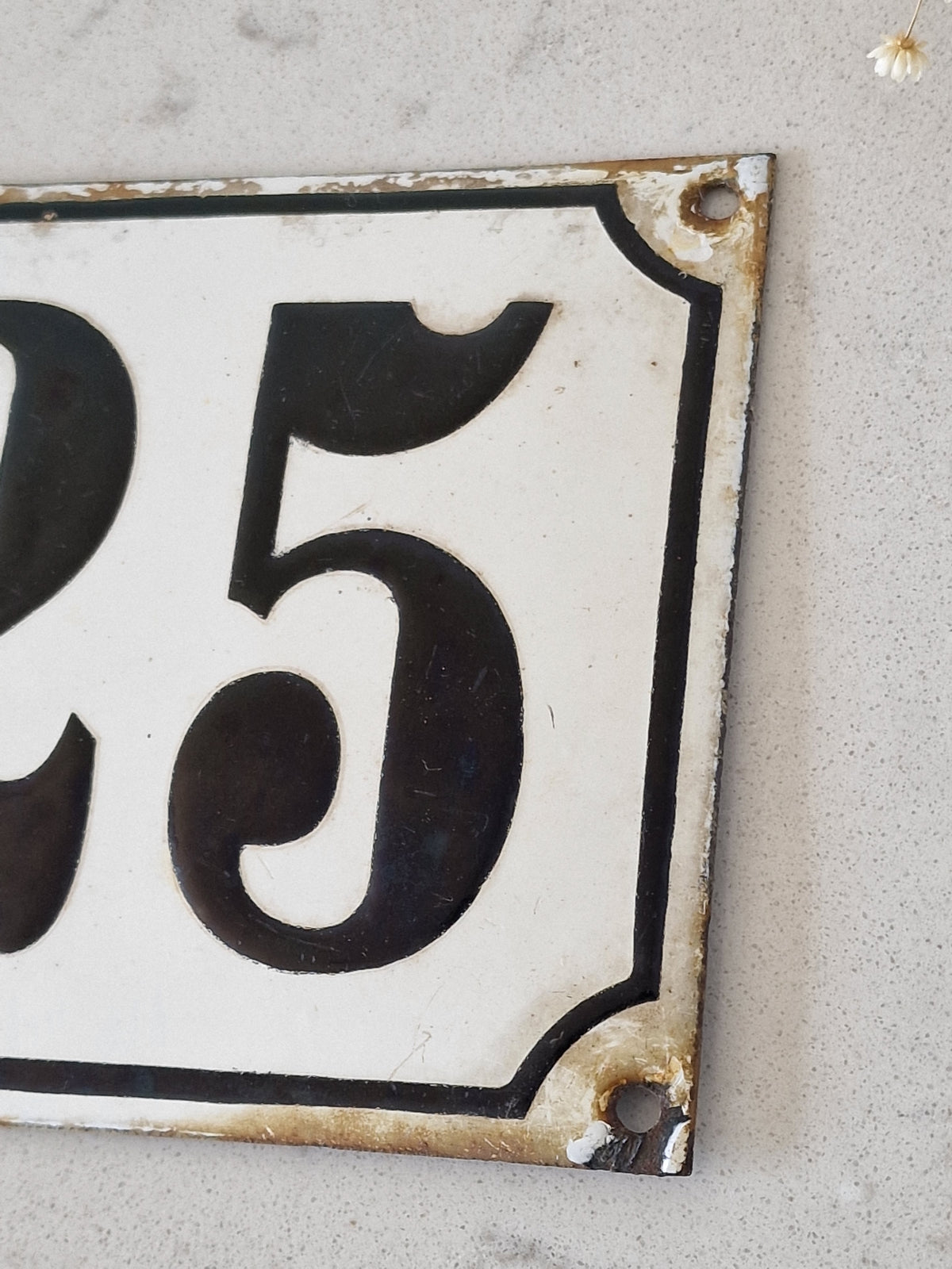 Enamel sign no. 25