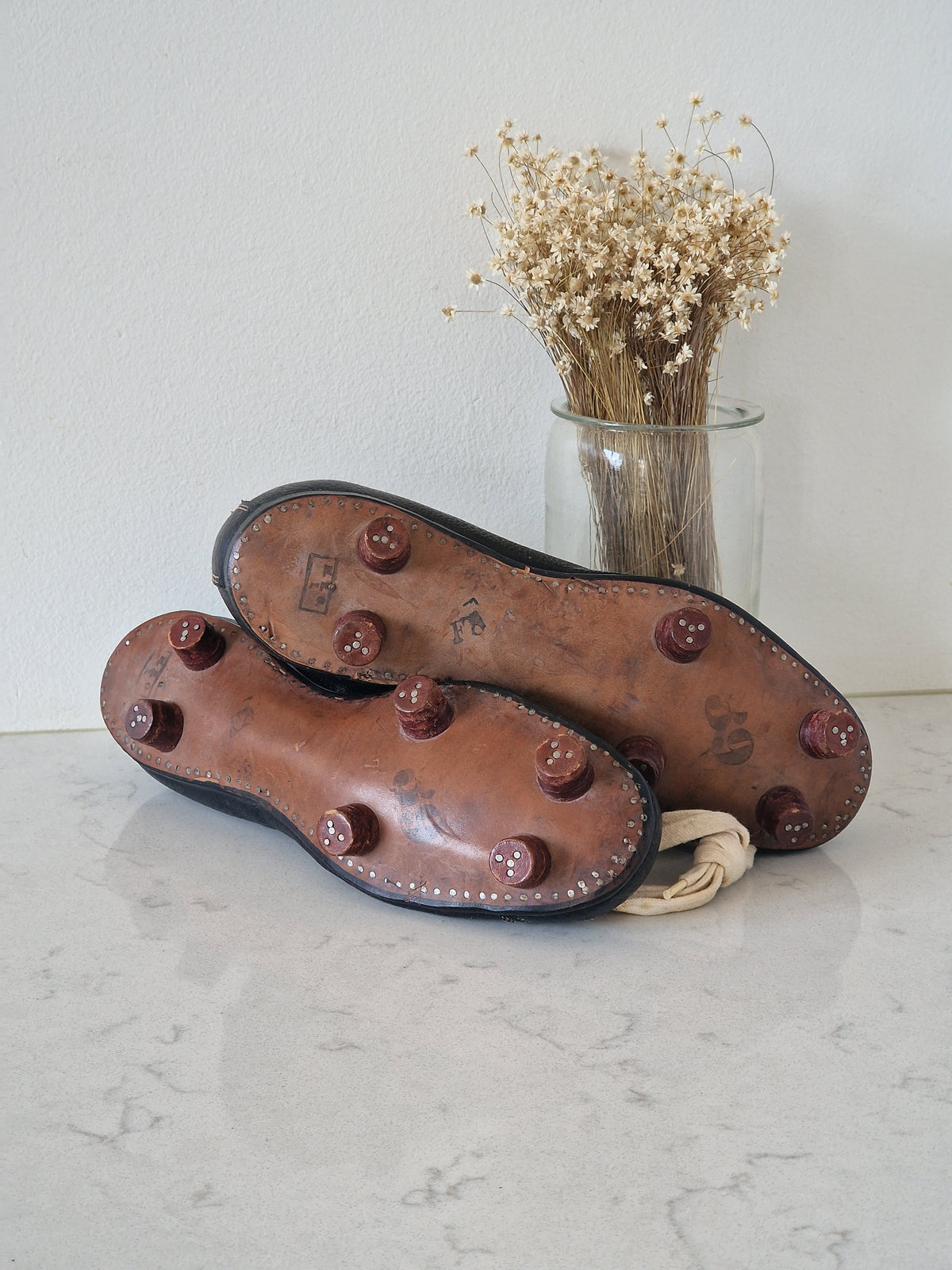 Vanhat nappulakengät