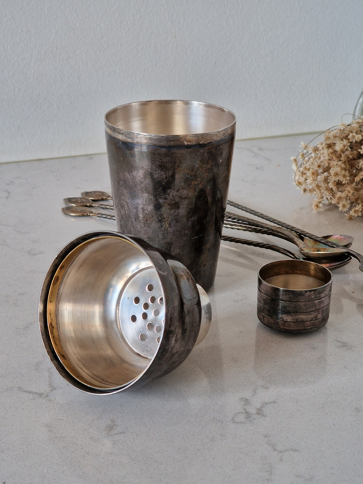 Vanha upea cocktail shaker