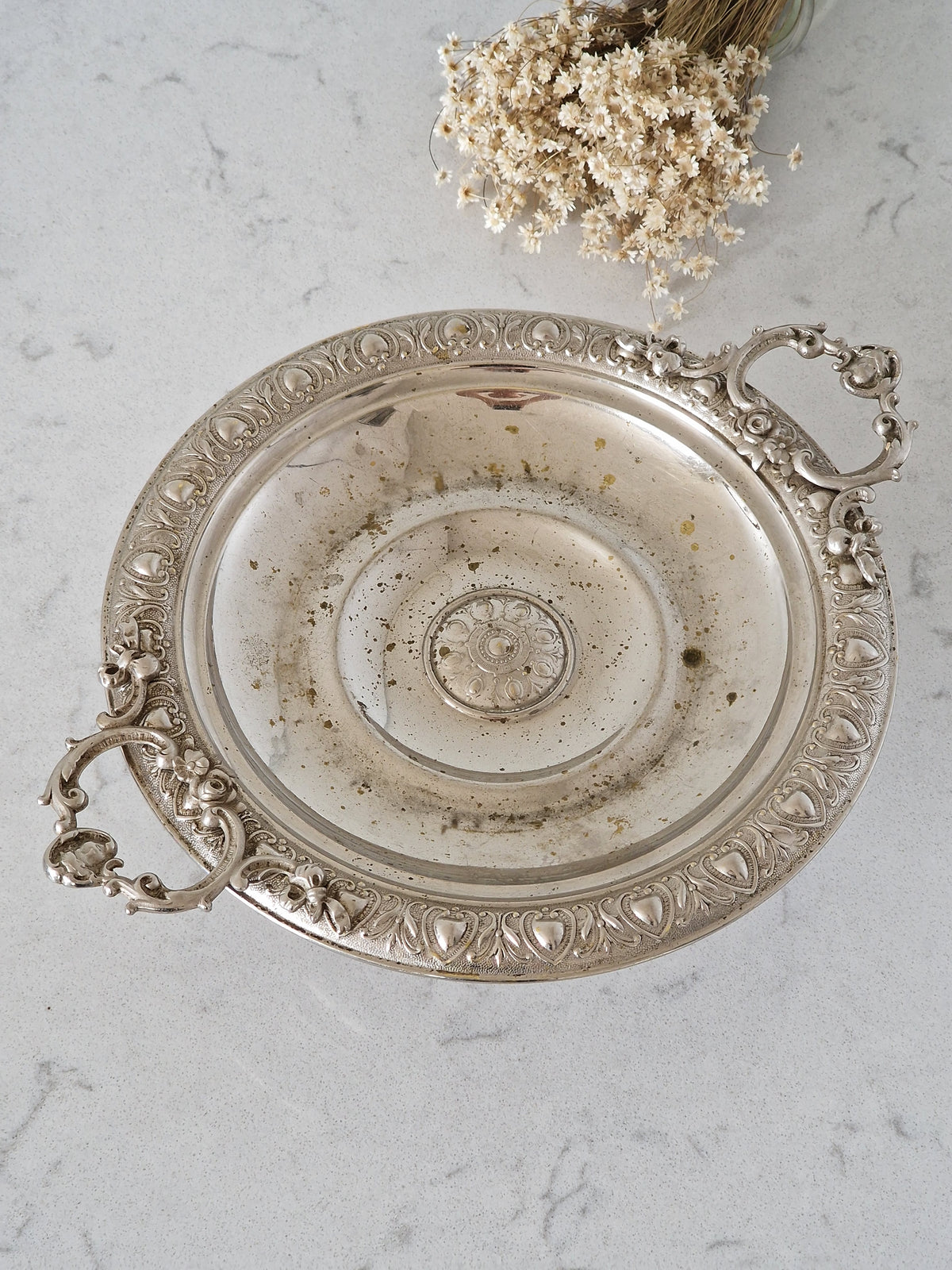Patinated serving dish