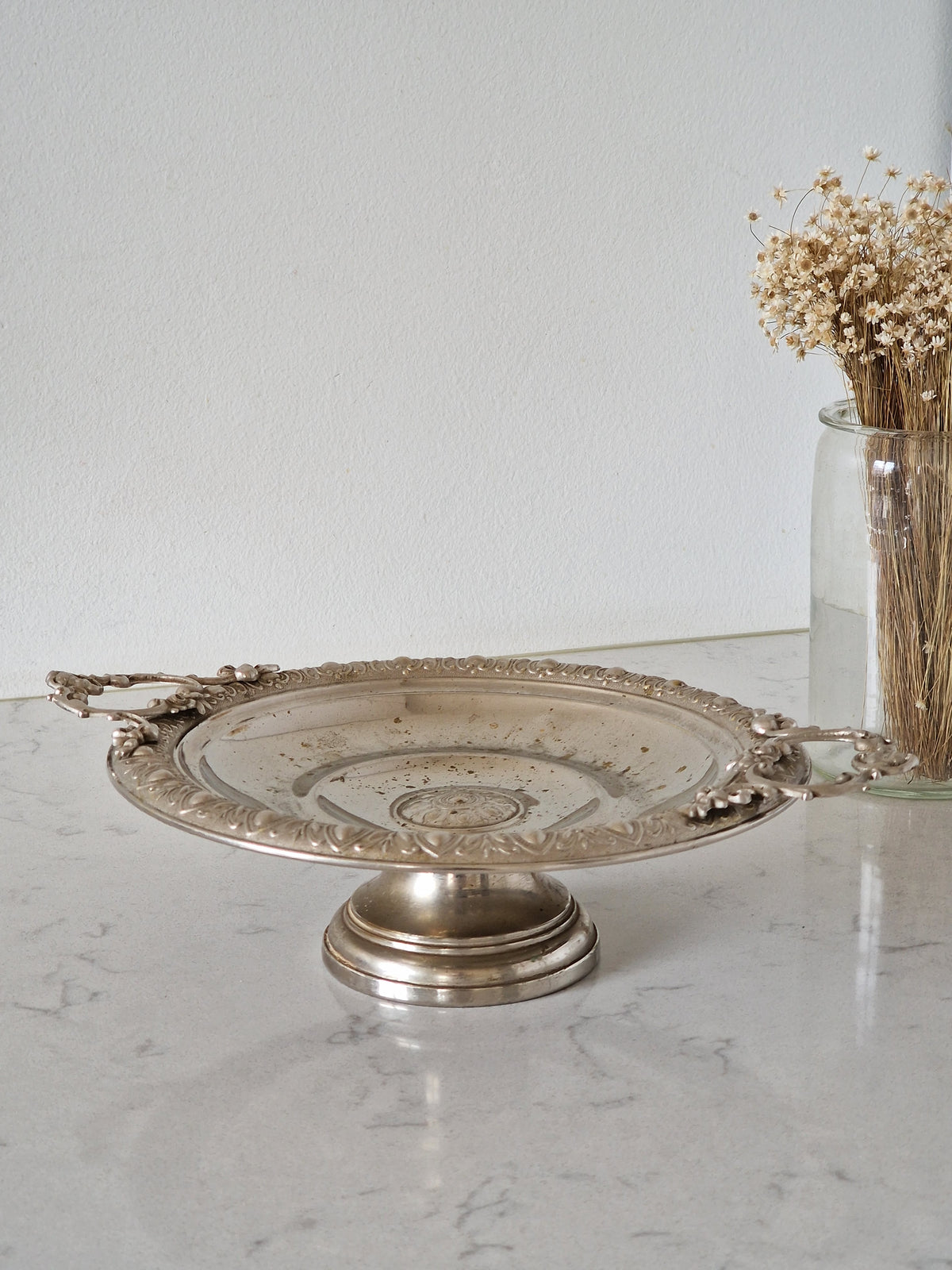 Patinated serving dish