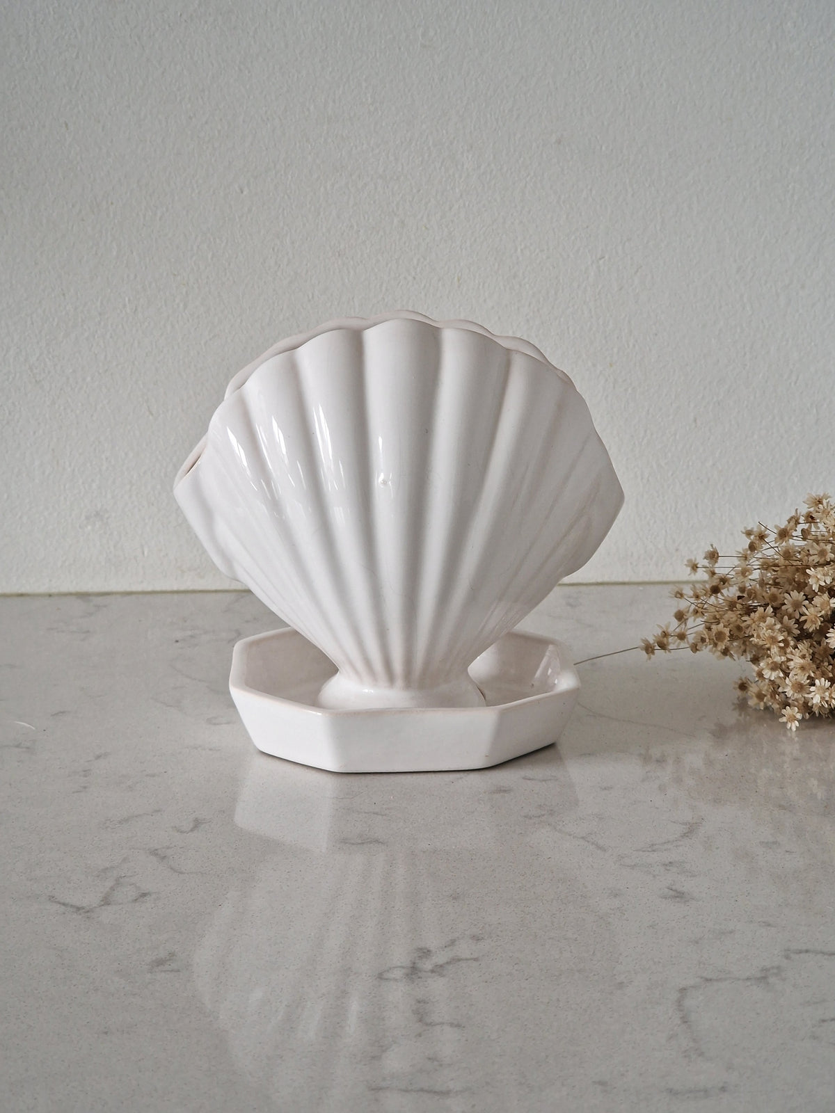 A clam pot