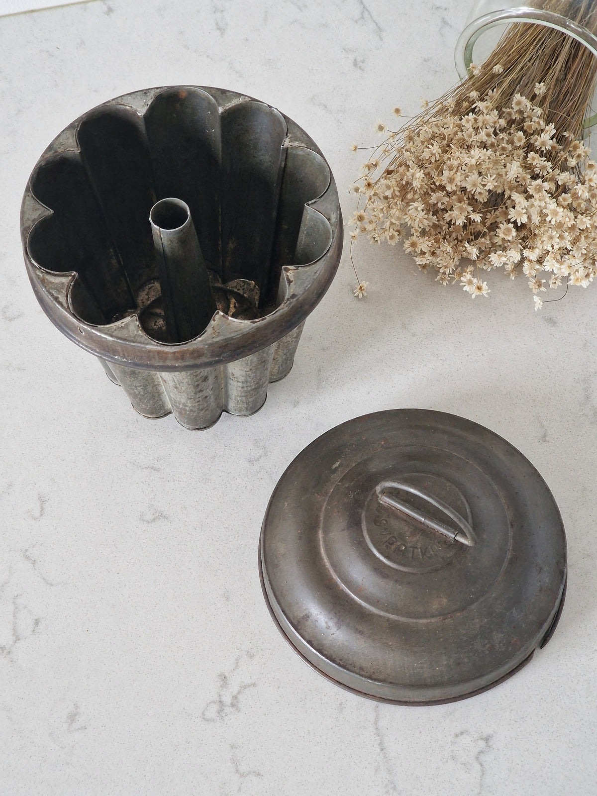 An old pudding/cake mold