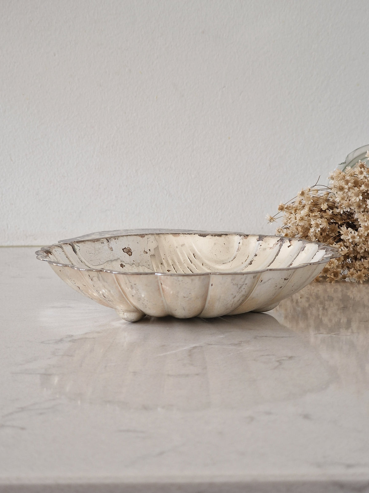 An old clam tray