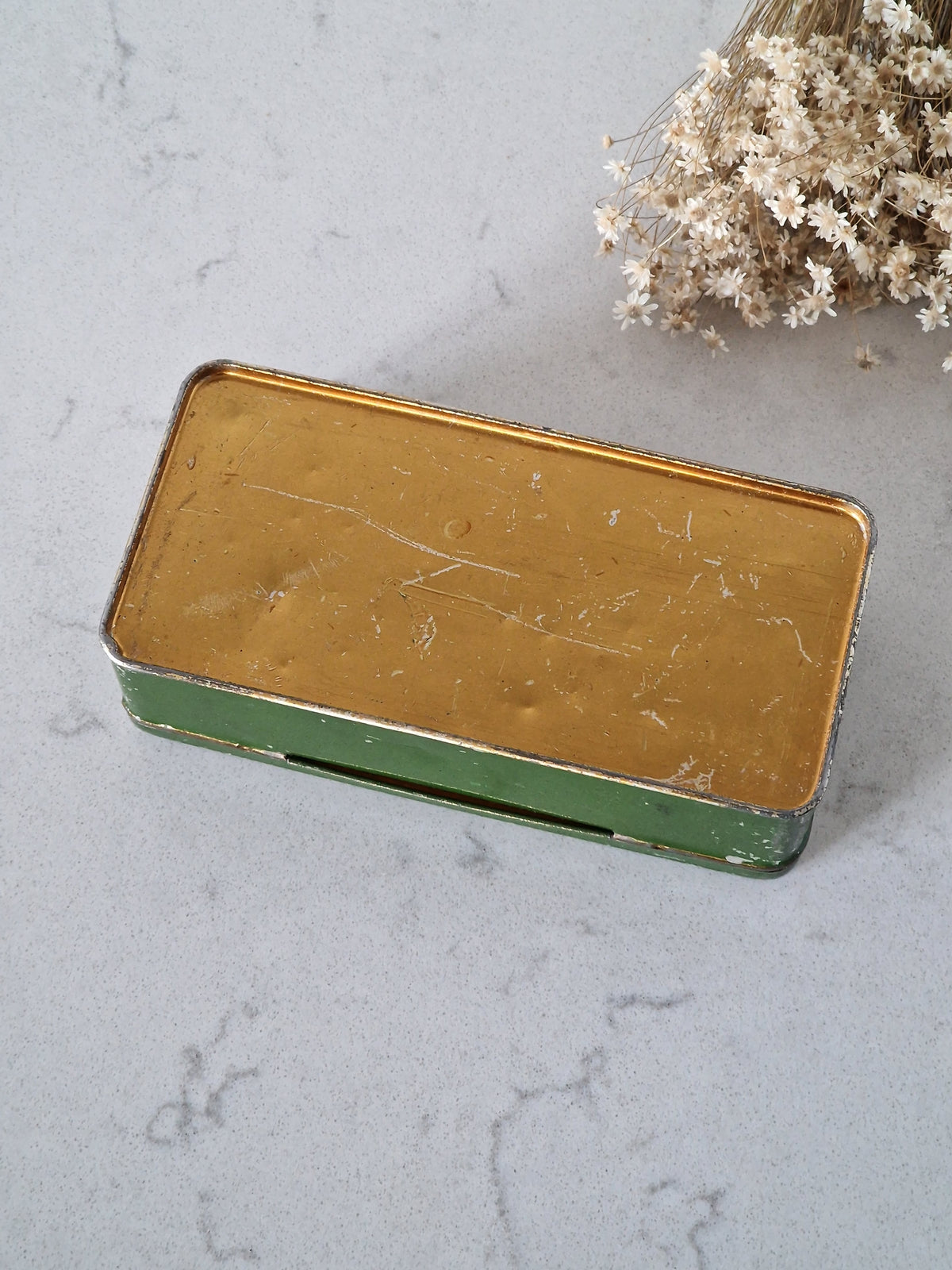 Singer tin box, 1950s