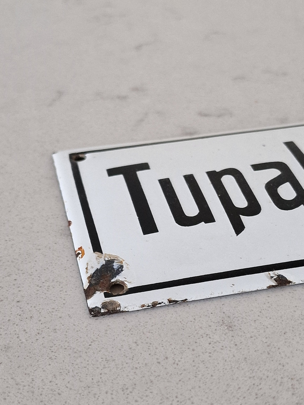 Tupakanpoltto kielletty - emalikyltti