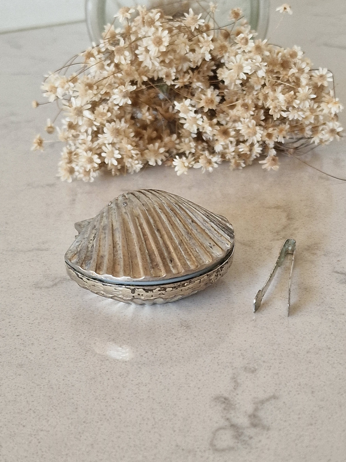 A small clamshell box