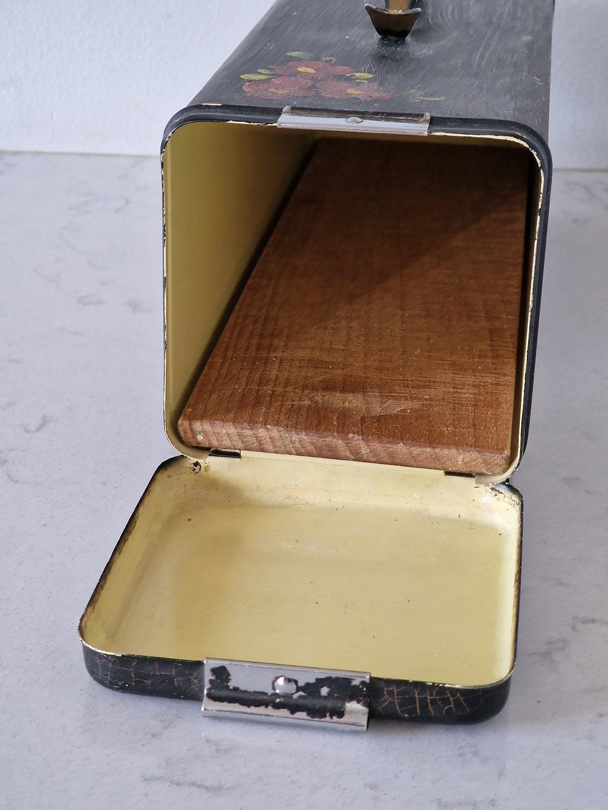 Bread/storage box,