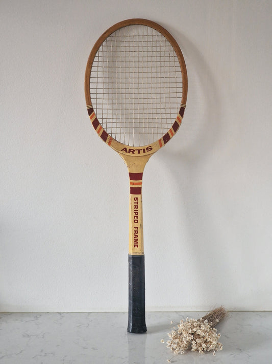 Artis tennismaila