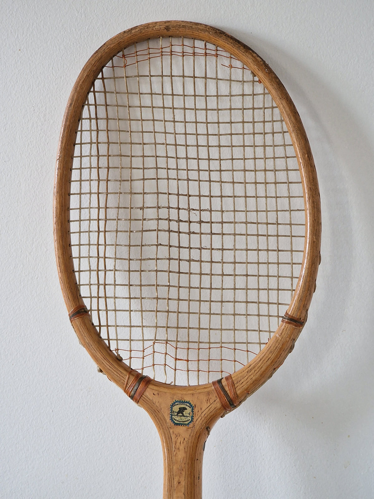 Karhu-tennismaila