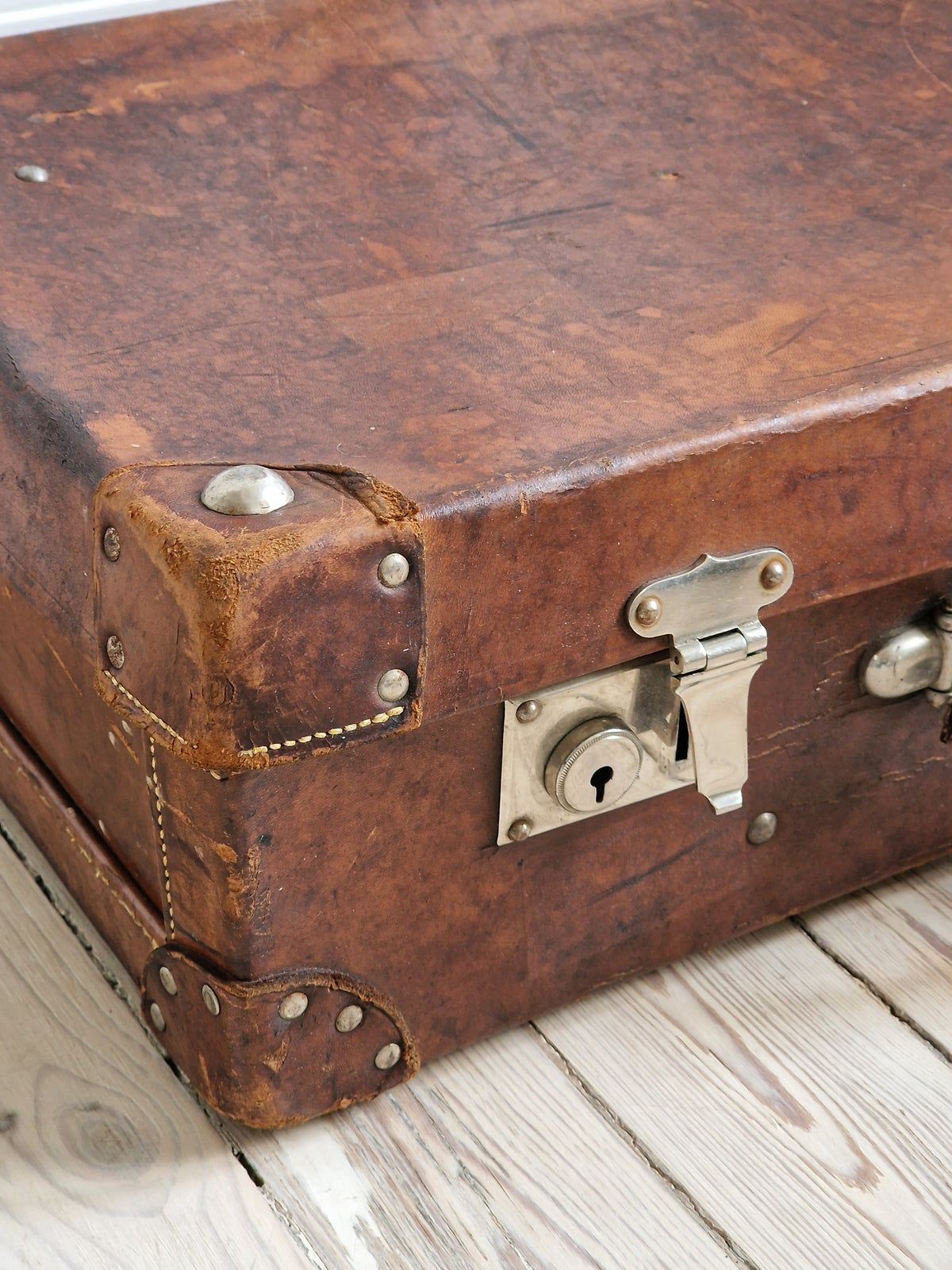 Nahkainen matkalaukku
