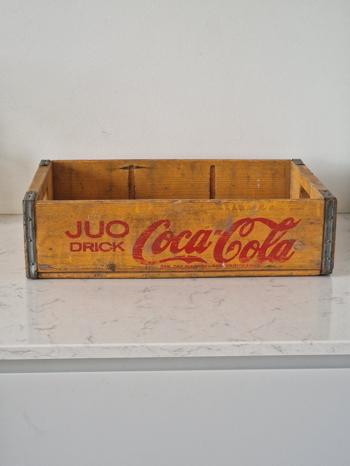 Vanha Coca-Cola puulaatikko