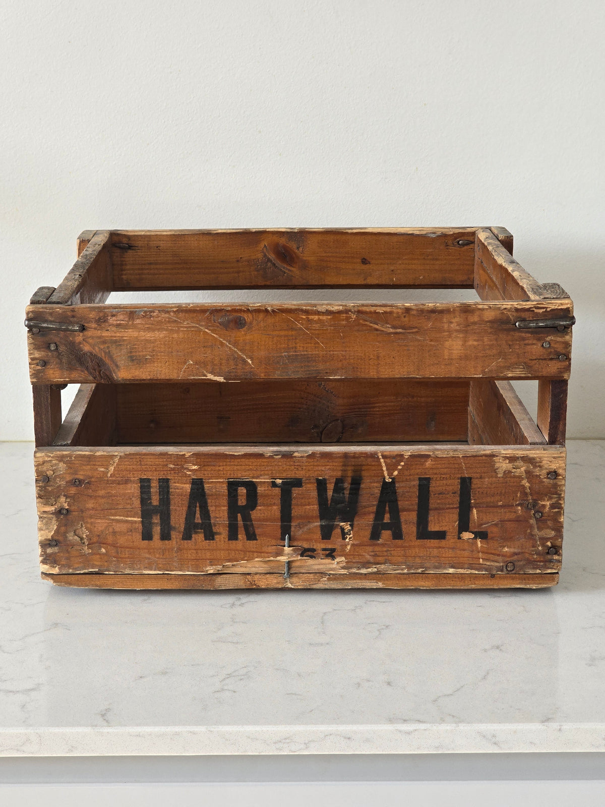 Hartwall laatikko v. 1963