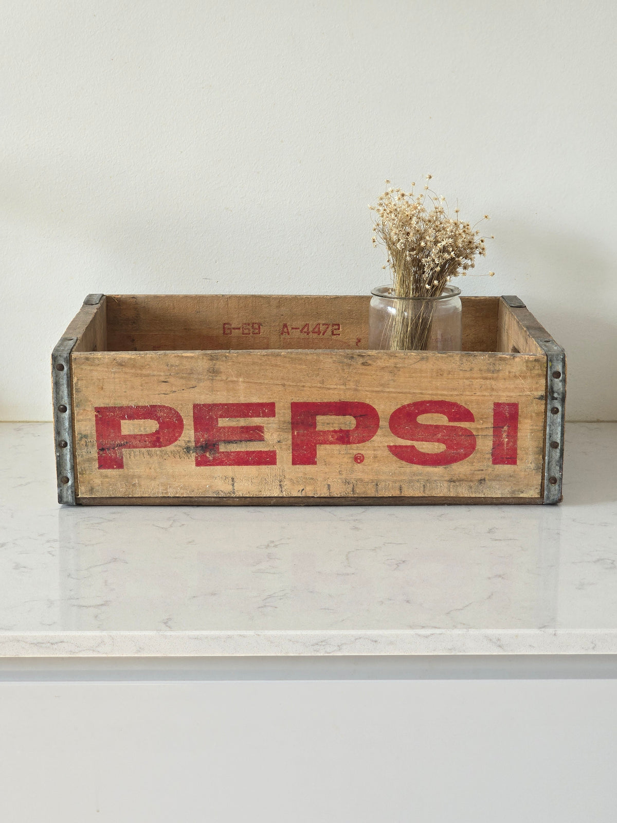 Vanha Pepsi puulaatikko