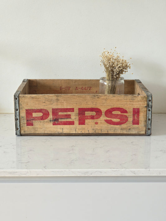 Vanha Pepsi puulaatikko