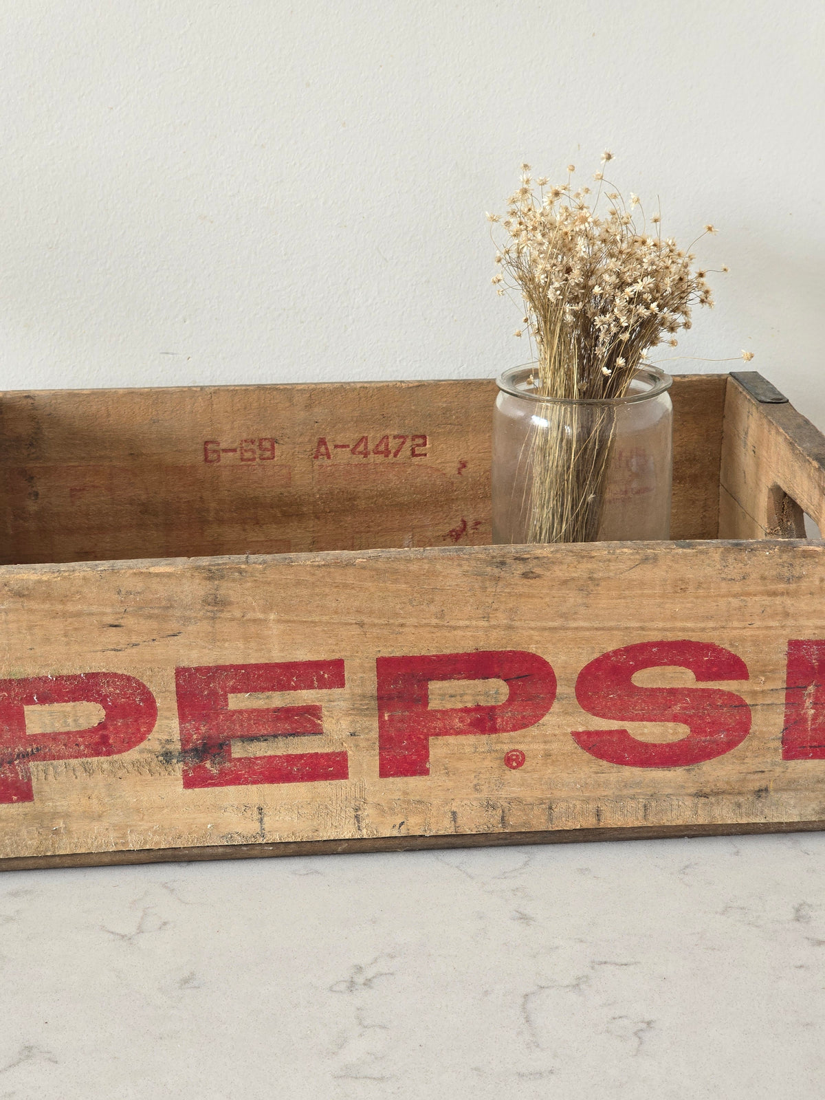 Vanha Pepsi puulaatikko