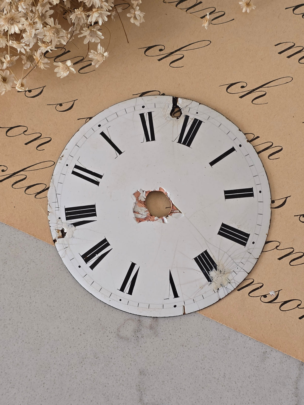 Emalinen kellotaulu