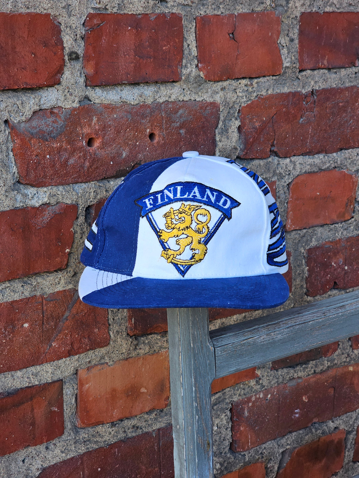 Leijonat Team Finland vintage lippis