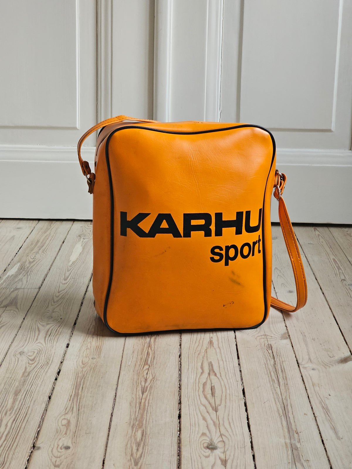 Vintage Karhu olkalaukku 80-luku