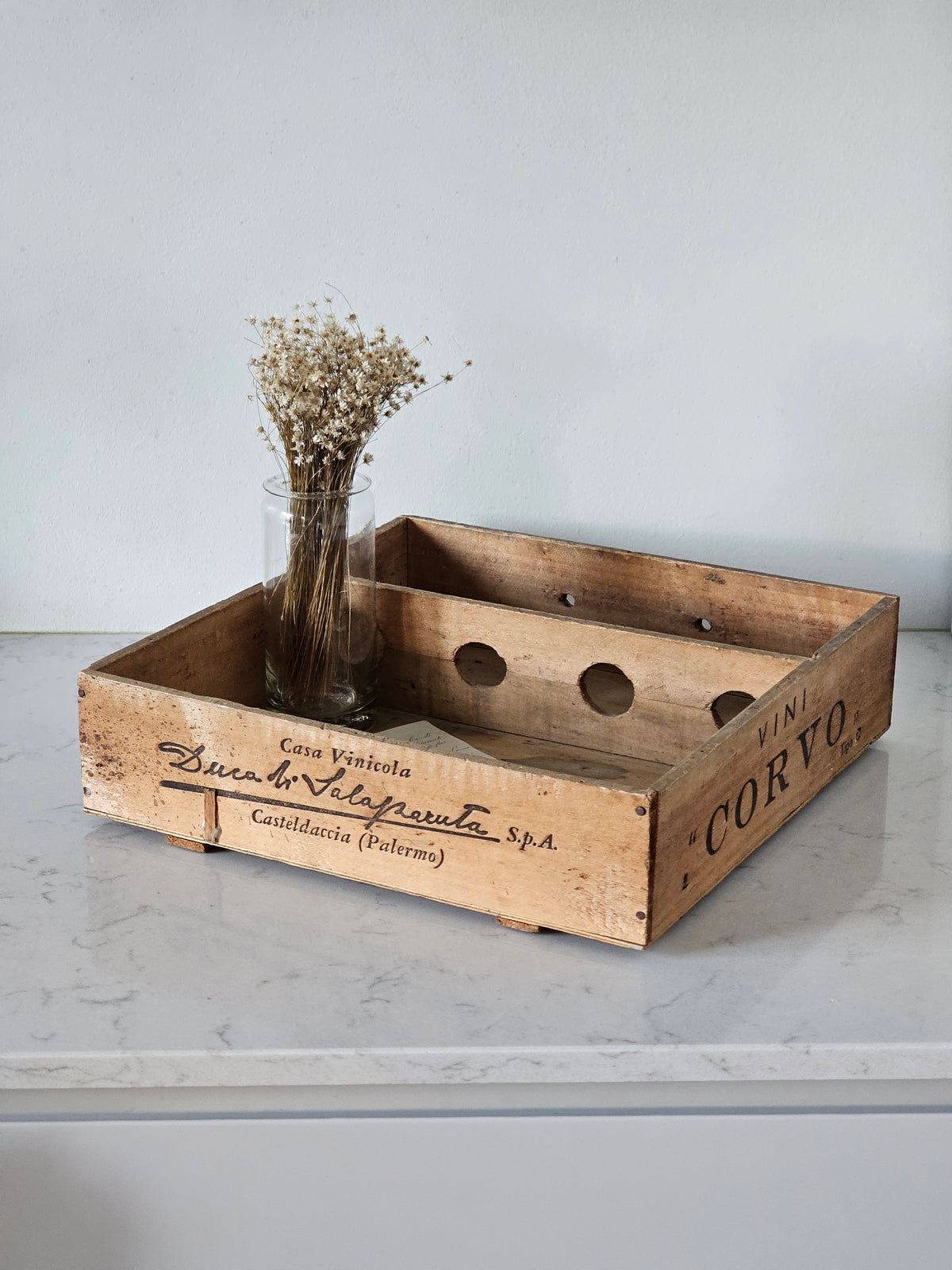 italialainen vintage viinilaatikko