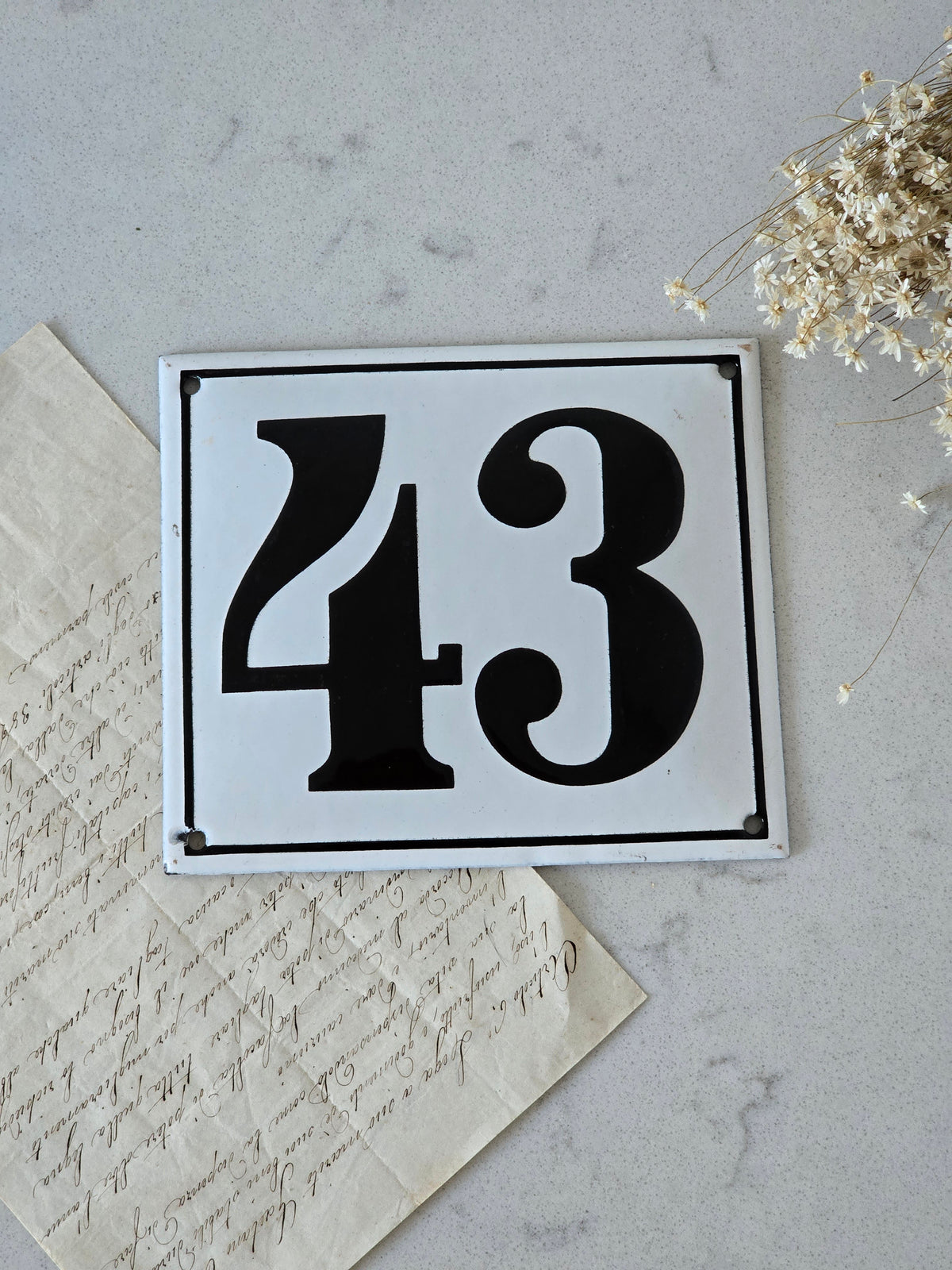 Vanha emalikyltti 43