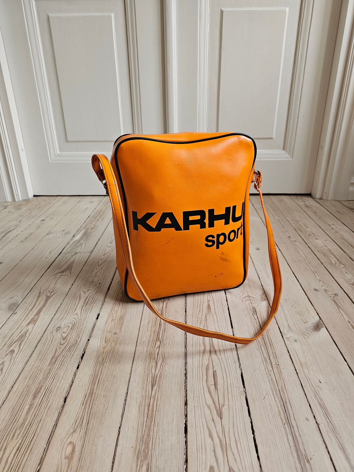 Vintage Karhu olkalaukku 80-luku