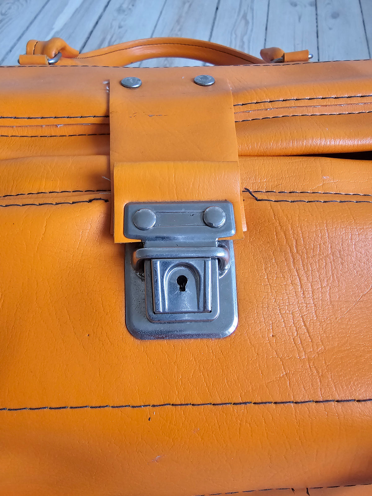 Karhu laukku, 70-80-luku
