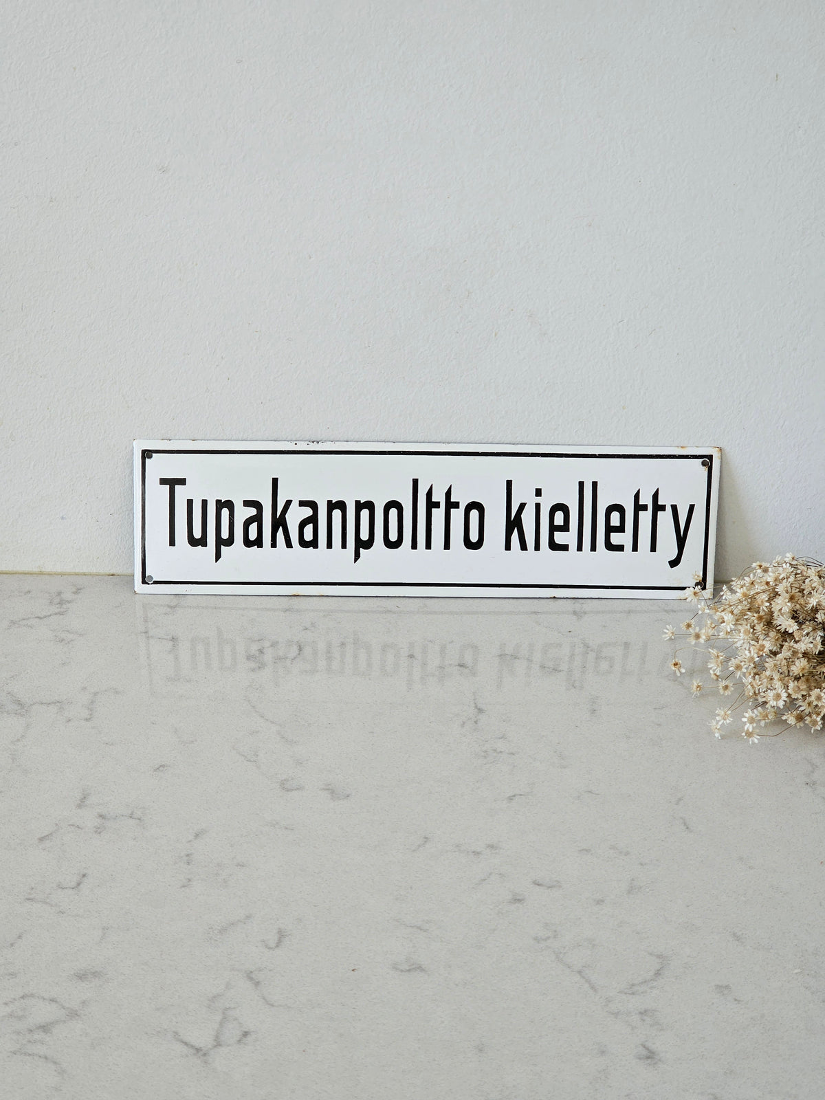 Old enamel sign, no smoking