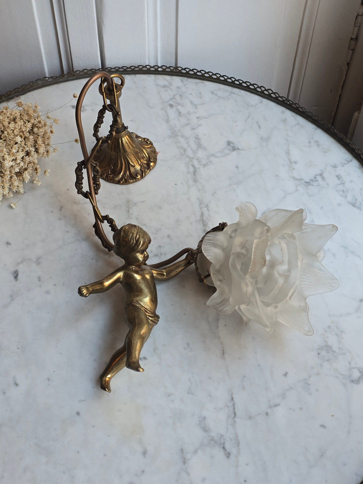 art nouveau enkelivalaisin