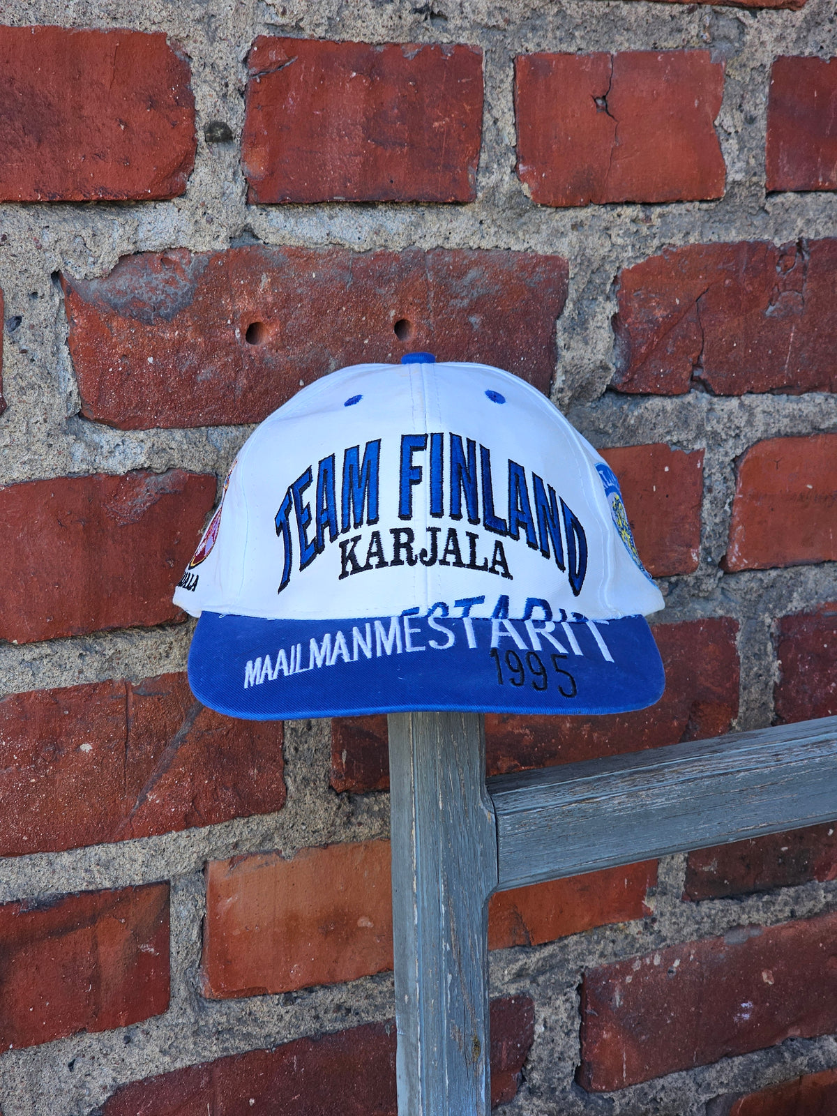 Vintage Lippis Team Finland Maailmanmestarit -95