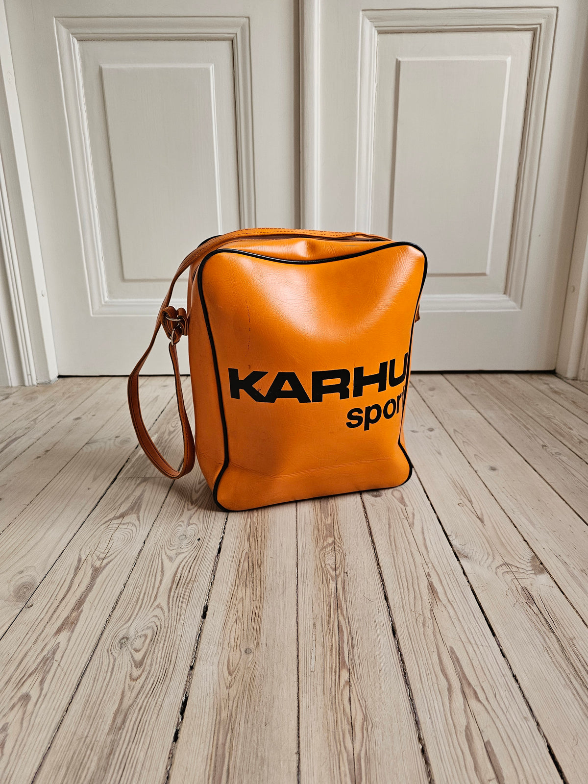 Vintage Karhu olkalaukku 80-luku