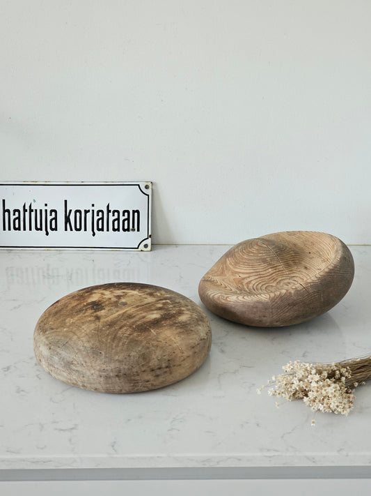 Vaatekaupan vintage sisustusesineet, vanha hattutukki / hattuteline