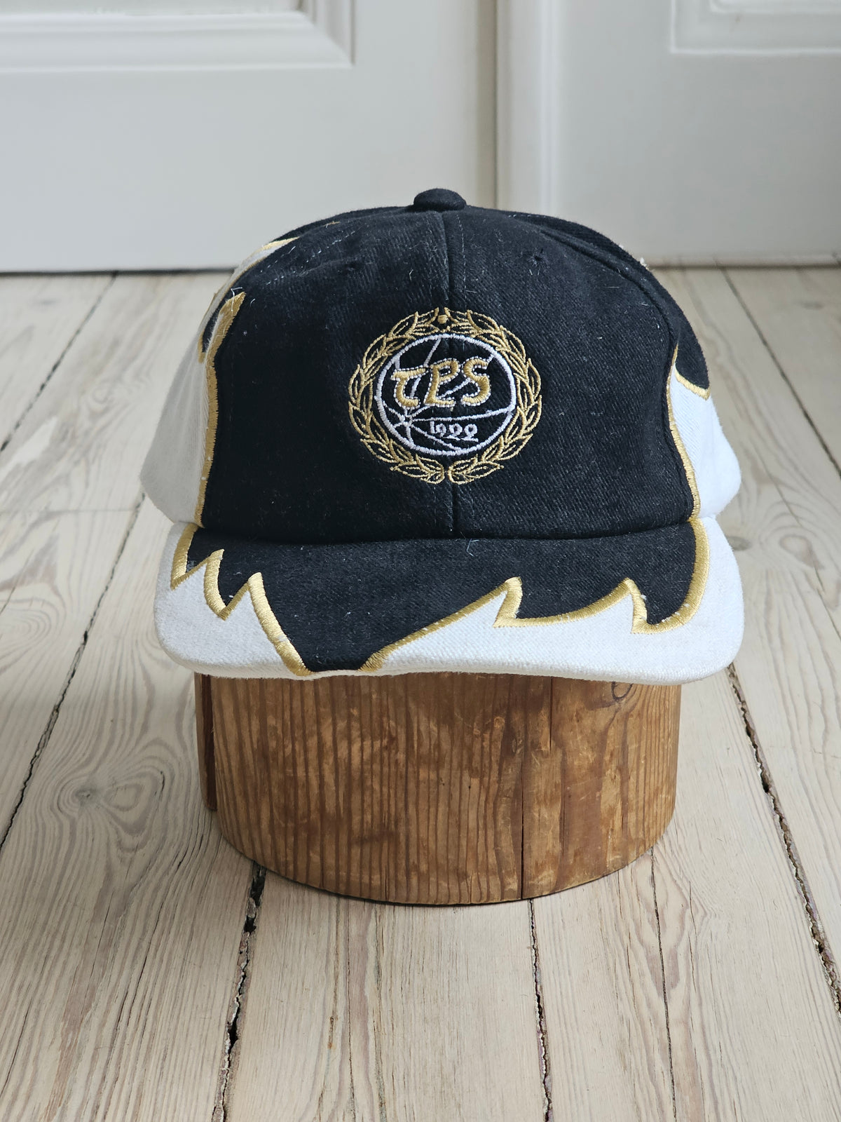 Vintage lippis Turun Palloseura TPS