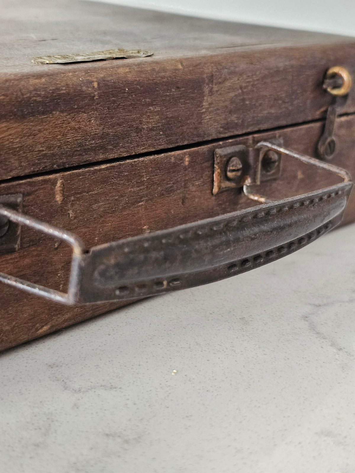 Vanha ranskalainen taiteilijan salkku liiketilan sisustukseen, Antiikki ja vintage Helsinki