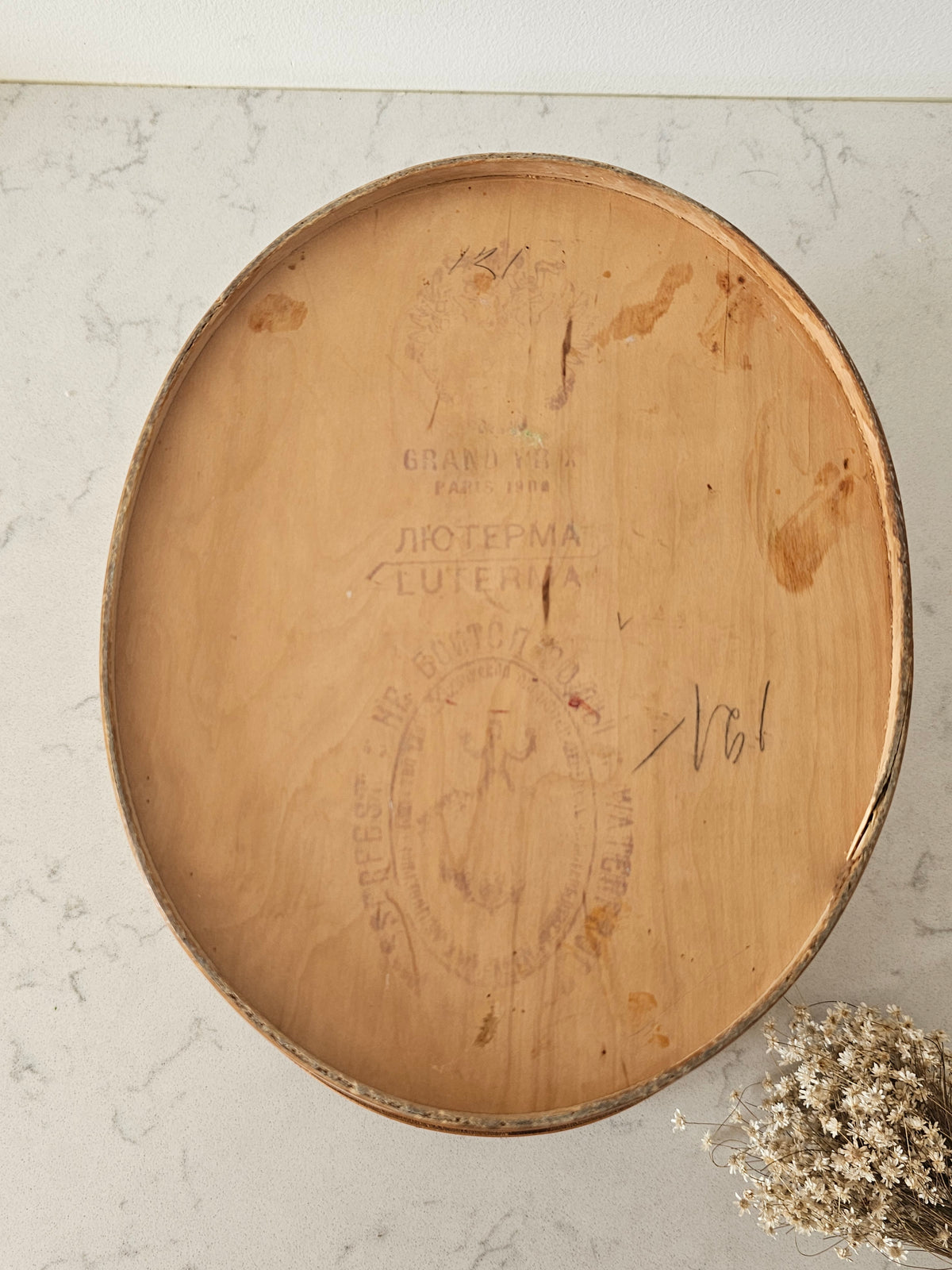 Plywood hat box, 20th century