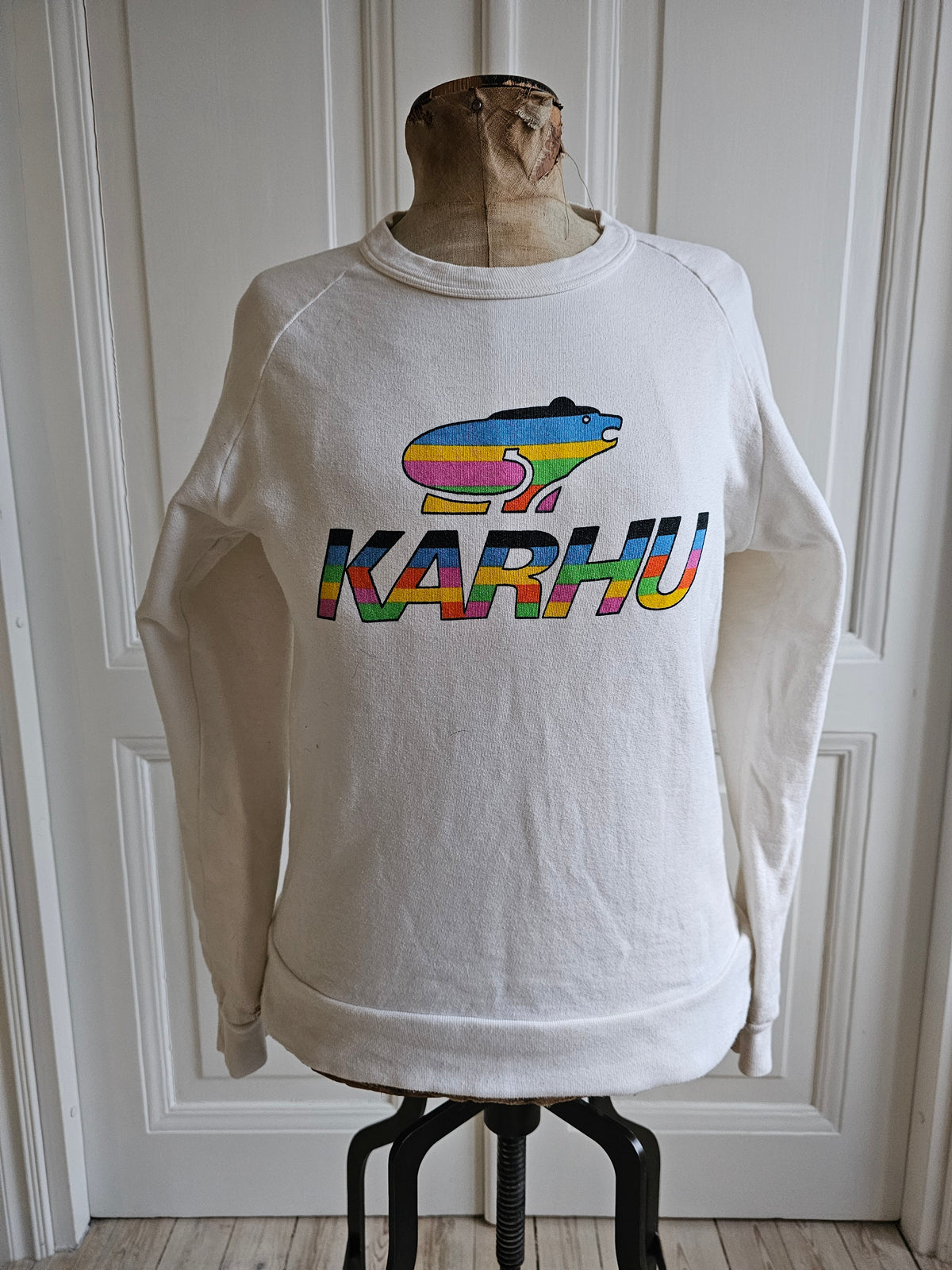 80's Karhu college