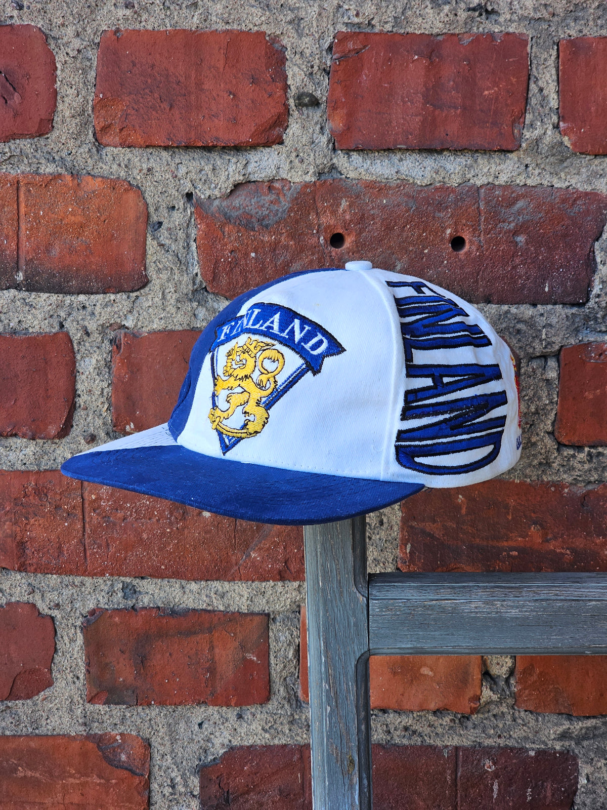 Leijonat Team Finland vintage lippis