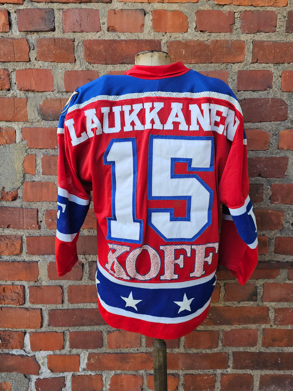 96-97 HIFK gameworn pelipaita Jari "Papu" Laukkanen